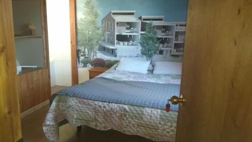 Double Room with Private Bathroom image 2