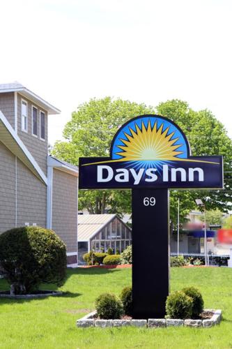 Days Inn by Wyndham - Cape Cod