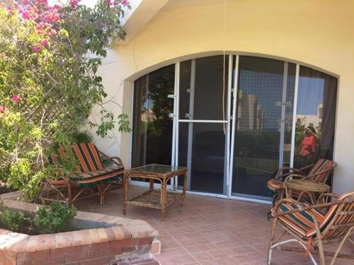 شاليه بحديقة يري البحر , بانوراما بيتش ريزورت , الساحل الشمالي The North Coast , Sea View Garden Chalet, El Alamein (fotografie 9)