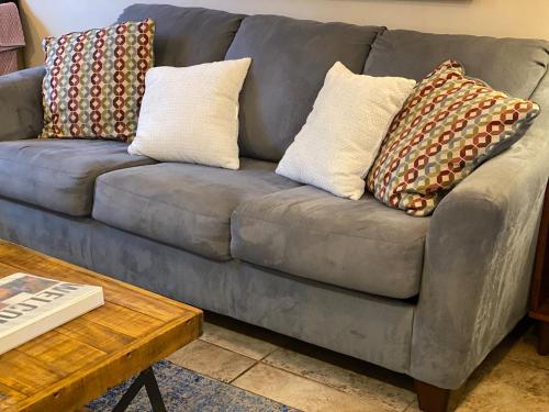 Studio with Sofa Bed