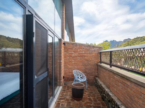 311869984 Brickyard Retreat at Mutianyu Great Wall Adjoin to Mutianyu Great Wall - Room with the View of Great Wall - Free Chinese massage experience - Vehicle Shuttle Service - International Catering - SPA& Nail Beauty Facilities