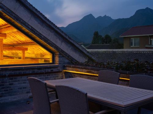 311871420 Brickyard Retreat at Mutianyu Great Wall Adjoin to Mutianyu Great Wall - Room with the View of Great Wall - Free Chinese massage experience - Vehicle Shuttle Service - International Catering - SPA& Nail Beauty Facilities