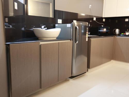 Kitchen, Transit Suites by GrandWest in Cochin International Airport