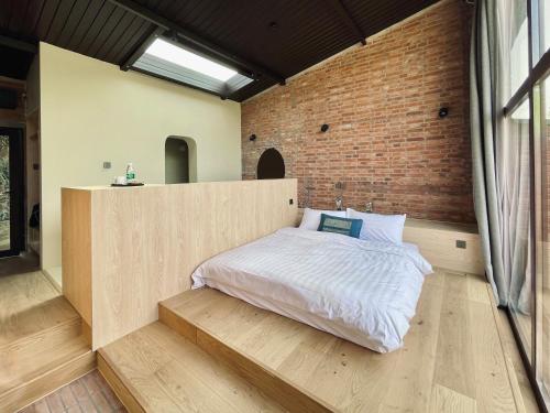 311880854 Brickyard Retreat at Mutianyu Great Wall Adjoin to Mutianyu Great Wall - Room with the View of Great Wall - Free Chinese massage experience - Vehicle Shuttle Service - International Catering - SPA& Nail Beauty Facilities
