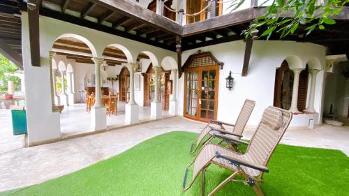 Garden, Tropicana Castle Dive Resort in Puerto Galera