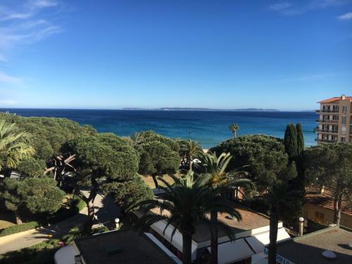 Studio avec splendide vue sur mer