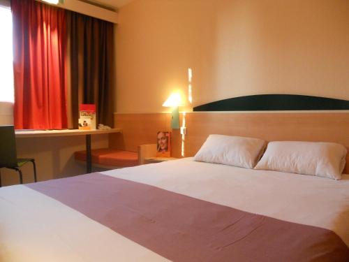 ibis Salon de Provence - image 3