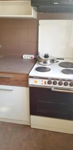 Konyha, Apartment PER DAY in Verbász