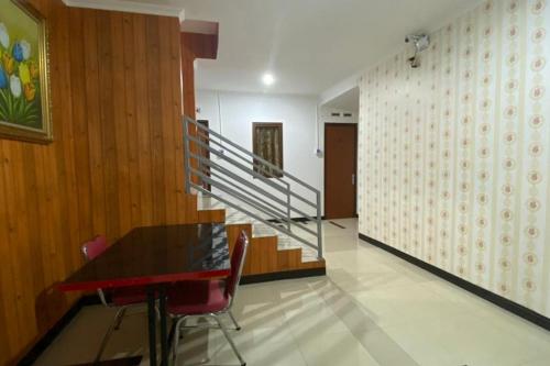 RedDoorz Plus @ Rawamangun, Jakarta
