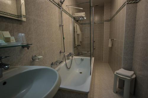 Hotel Carlton On The Grand Canal - image 9