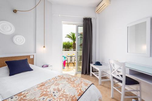 Mrs. Chryssana Beach Hotel - main image