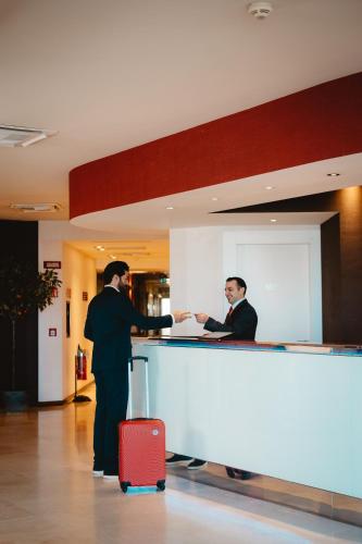 Jazz Hotel - image 2