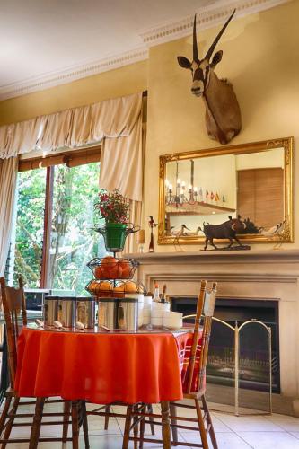 Makanan dan Minuman, Auberge De Courtrai in Paarl