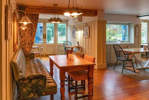 The Bird In Hand - image 8