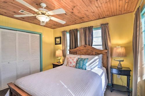 Jamaica Beach House Less Than 6 Blocks to Beaches! - image 11