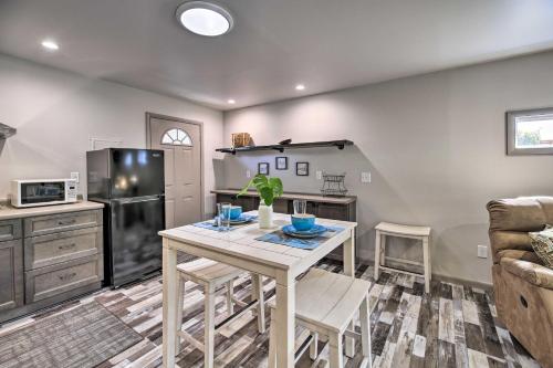 River Suite Elizabethton Studio with Grill! - image 5