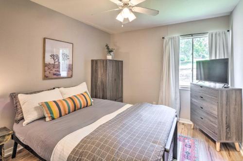 Beautiful Downtown Duplex with Patio Walk to 6th St - image 31