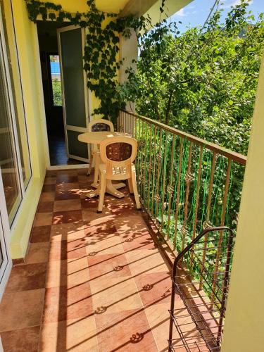 Guest House Alisa - image 3