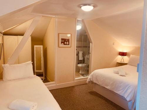 Preston Hotel - image 6