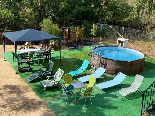  Chalet Dani con parcela privada a 5min de Puy Du Fou in Argés