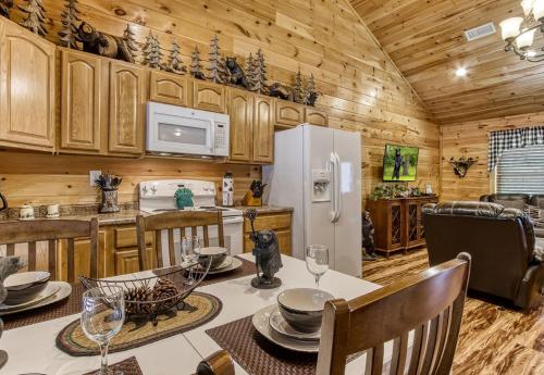 Bear Hugs, Free Tickets, Hot Tub, WIFI!!! thumb 2