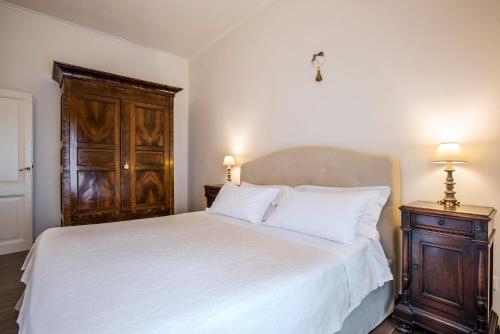 Piazza del Popolo Luxury Home - image 12