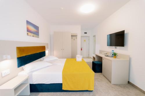 Superior Double Room image 2
