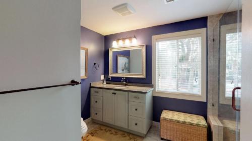 614 Barrington Park - image 8
