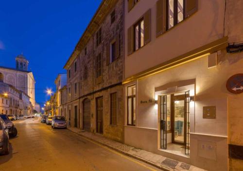 Boutique Hostal "Born53" im Stadtkern von Llucmajor, Mallorca