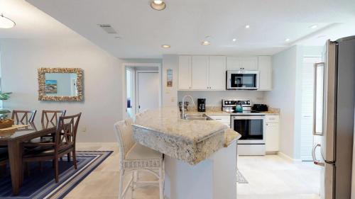 516 Barrington Court - image 2