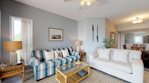 516 Barrington Court - image 5