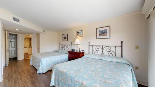 2215 Villamare - image 3