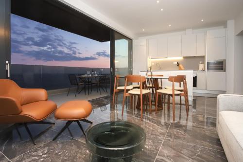 New&Luxury Apartment with an Outstanding View - Bombii Blue