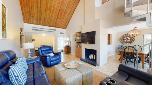 11 Beach Villas - image 4