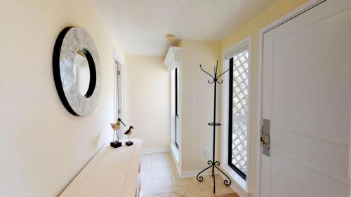 77 The Moorings - image 4