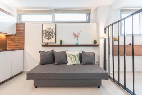 PhaedraHideaway Suite Near Acropolis by Cloudkeys - image 7