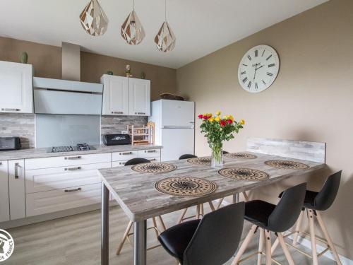 Gîte Murat-le-Quaire, 3 pièces, 4 personnes - FR-1-630-100 gîte à louer Chez Rigaud