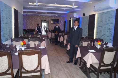 Shree Akshar Restaurant and Hotel – Ahmedabad, TN