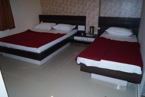 Shree Akshar Restaurant and Hotel – Ahmedabad, TN