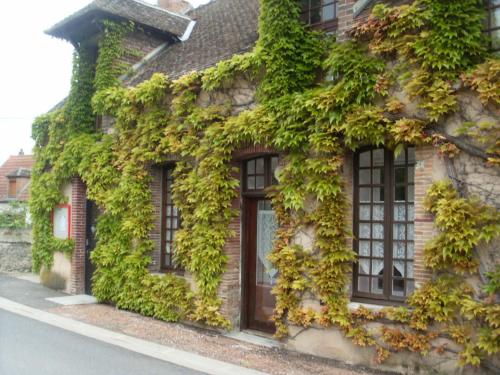 Gîte Saint-Hilaire-sous-Romilly 4 pièces 6 personnes - FR-1-543-72 - image 11