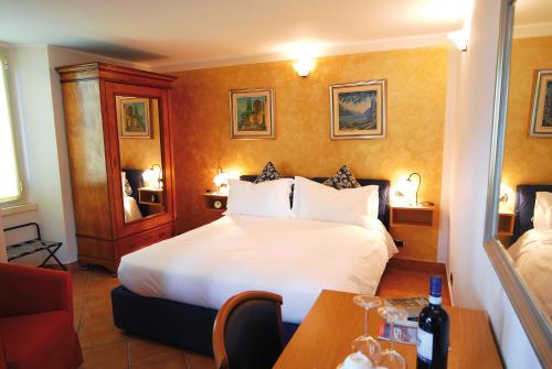 Locanda Barchetta - Room Rental in 貝拉焦
