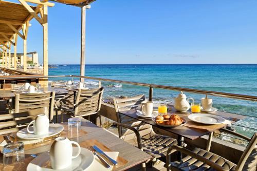 ห้องอาหาร, Hotel Serenada in อัลจาโชลา