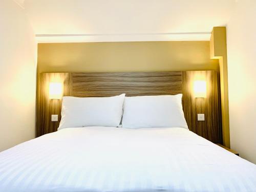 De Regency Style Hotel Room Type - Standard Double Room