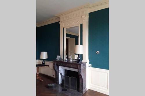 17th century townhouse and garden in market town gîte à louer Poitou-Charentes