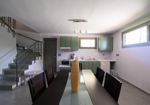 VILLA IN NATURE in Olympia