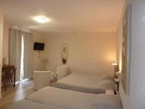 Hôtel A La Renommée - image 11