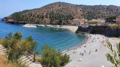 Strand, Margarida in Colera