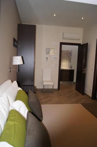 Mia Suites - image 3
