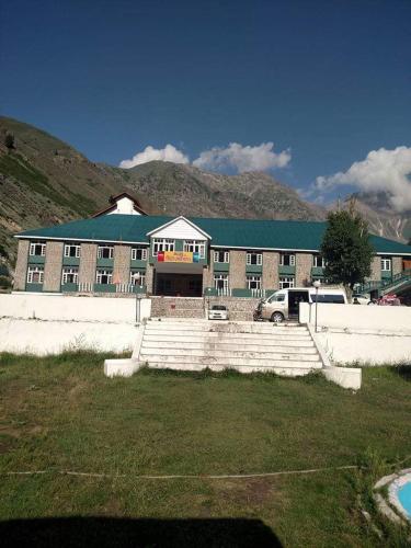 Troutland Hotel Naran Mills