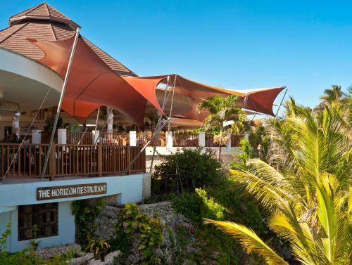 Restaurant, Leopard Beach Resort and Spa in Mombasa